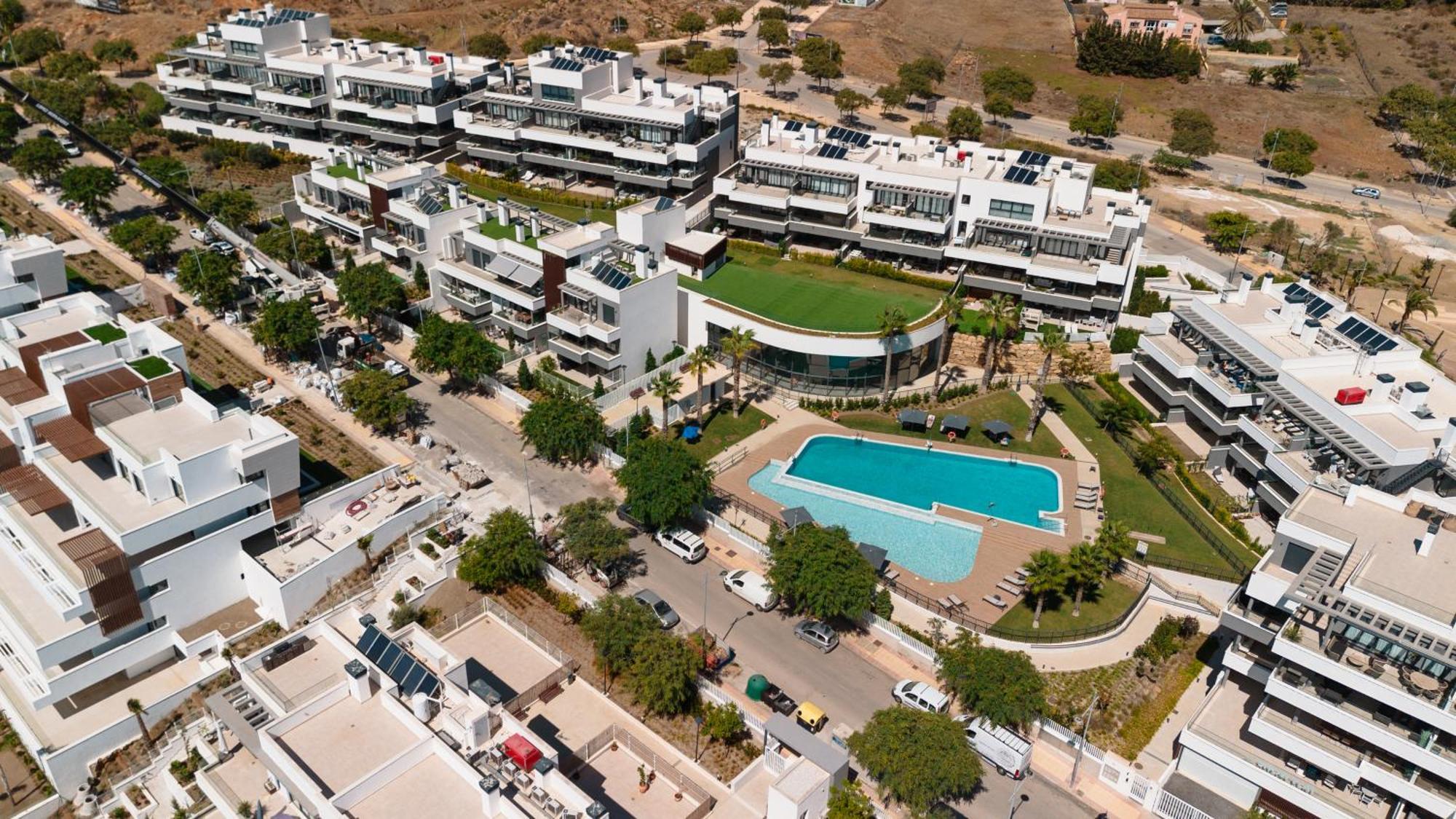Luxurious 2 Bedroom Apartment Close To The Beach In Εστεπόνα Εξωτερικό φωτογραφία