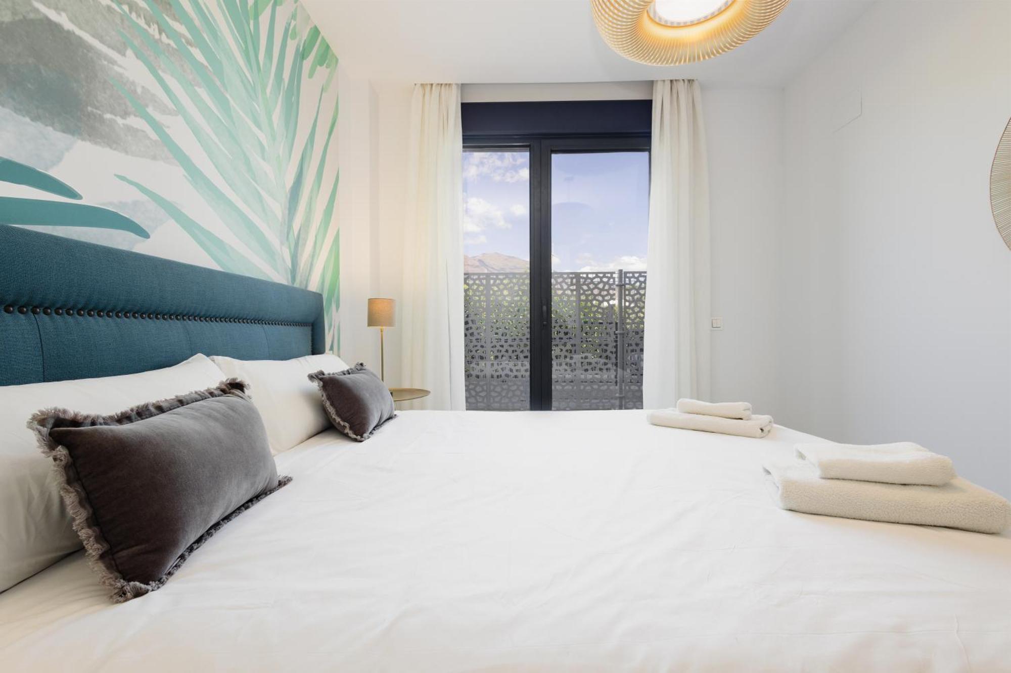 Luxurious 2 Bedroom Apartment Close To The Beach In Εστεπόνα Εξωτερικό φωτογραφία