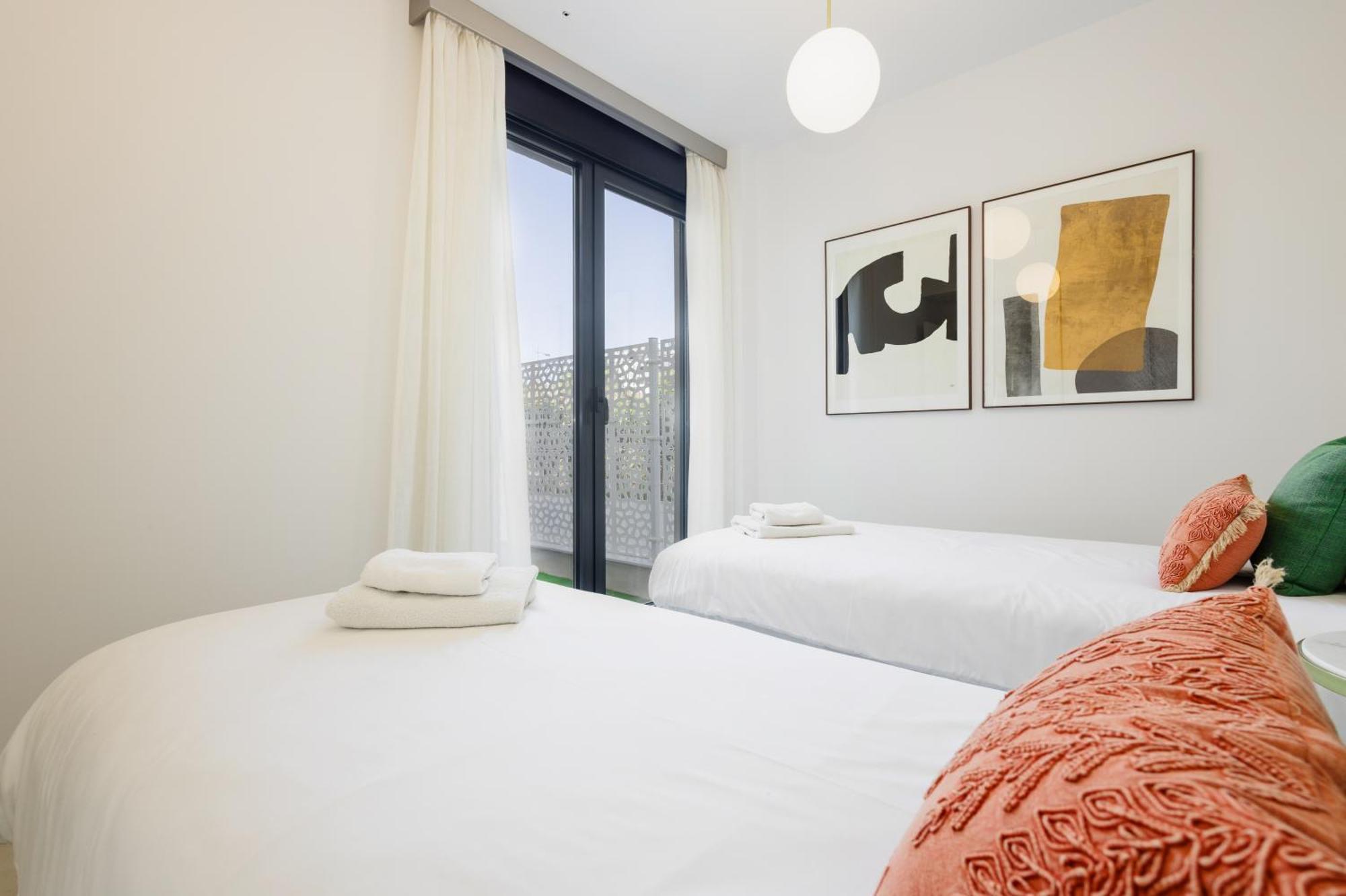 Luxurious 2 Bedroom Apartment Close To The Beach In Εστεπόνα Εξωτερικό φωτογραφία