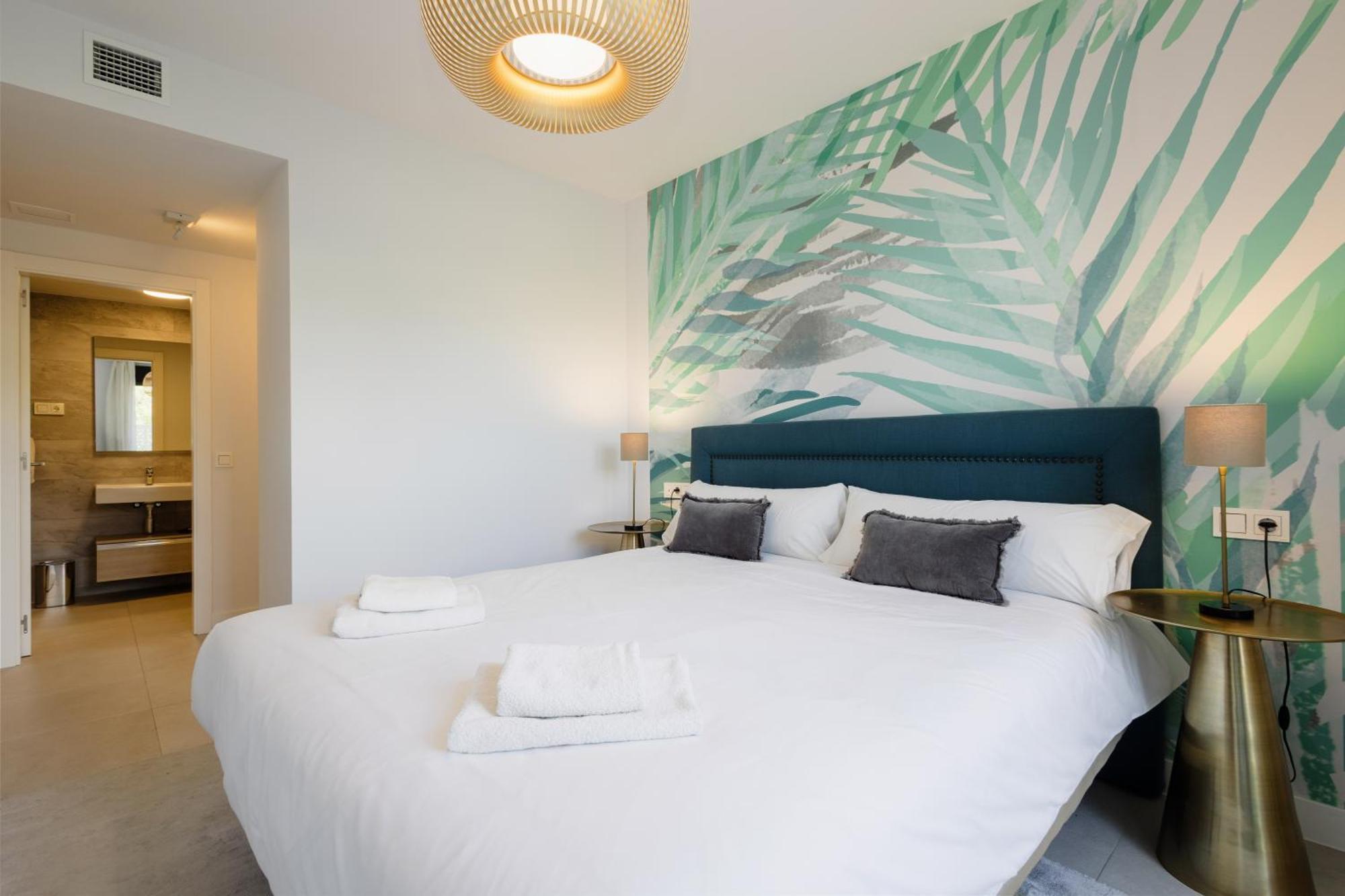 Luxurious 2 Bedroom Apartment Close To The Beach In Εστεπόνα Εξωτερικό φωτογραφία